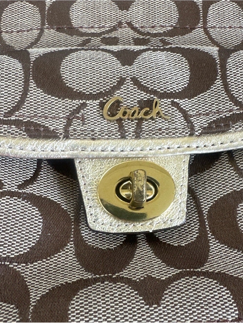 Coach Signature Penelope Turn Lock Monogram Crossbody Bag Gold stains on strap - Picture 3 of 15